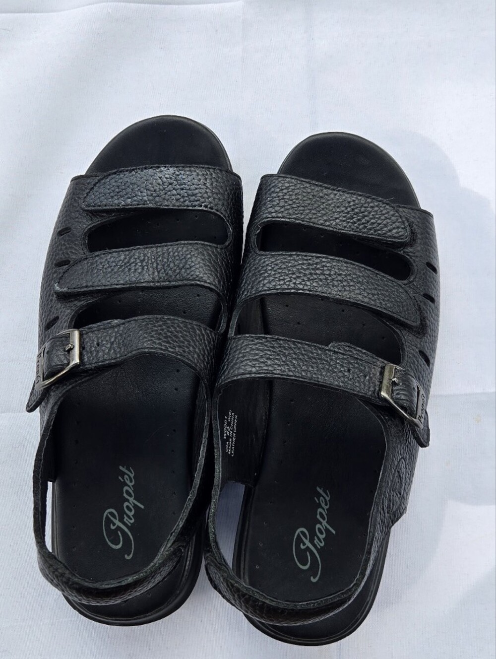Women's Propet Breeze Walker Pebbled Leather Strappy Adjustable Sandal 8.5 WIDE